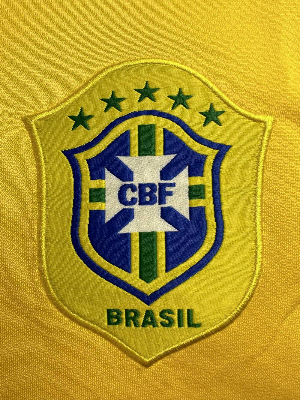 2006 Brazil Home Retro Jersey Front Fan Edition Thai Edition Quality 1:1