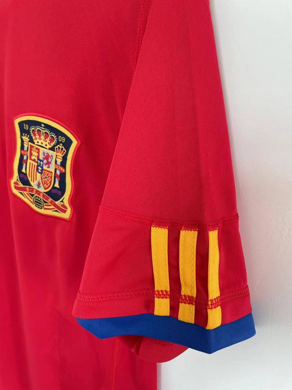 2010 Spain home jersey retro version 1:1 Thai version quality