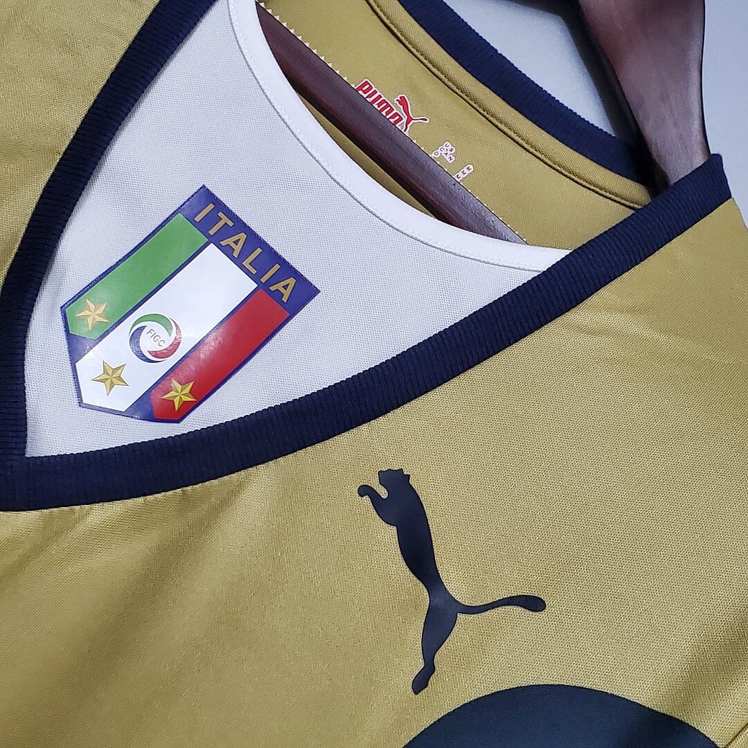 2006 Vintage Italian Goalkeeper Gold Football Shirt