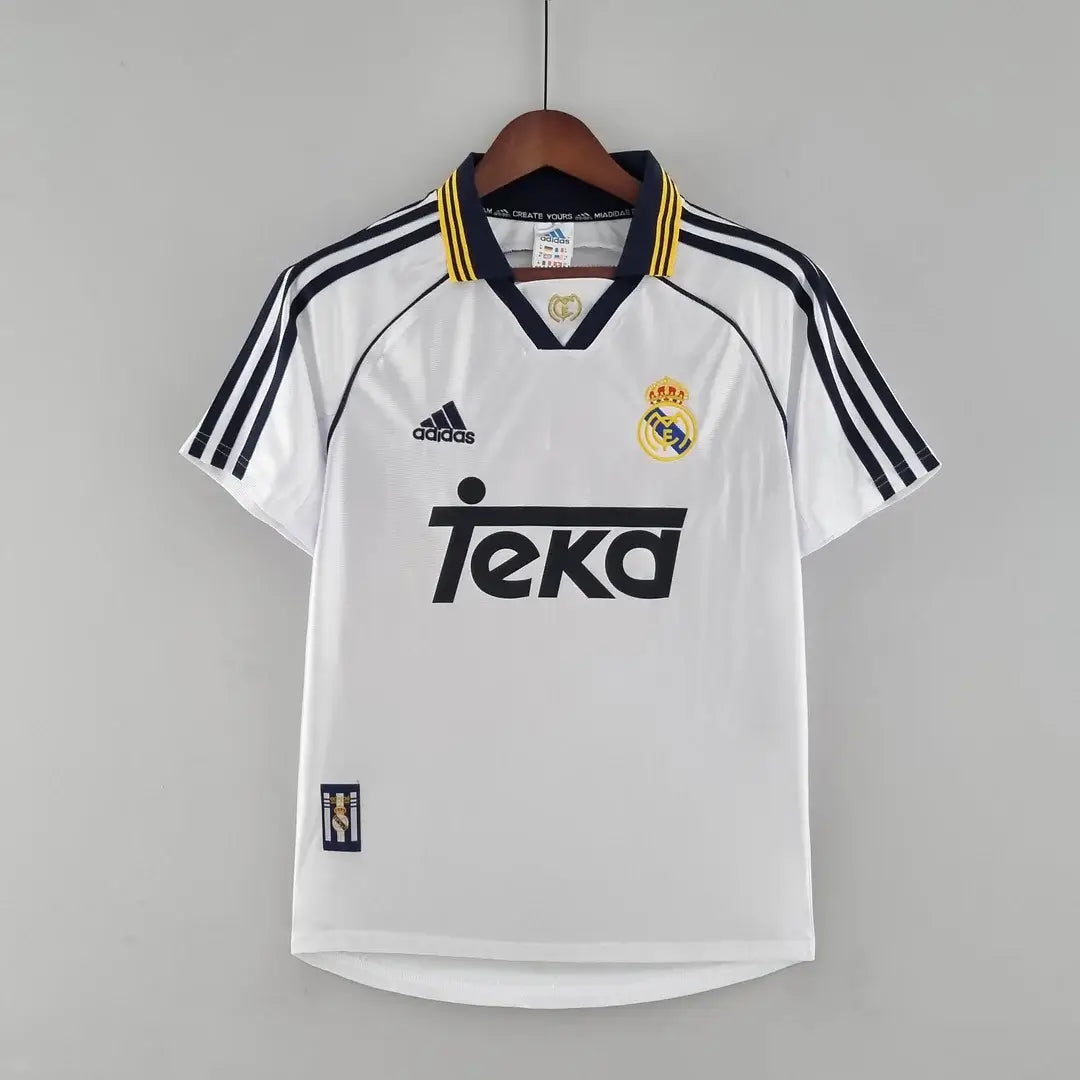 1998/2000 Real Madrid home stadium retro style