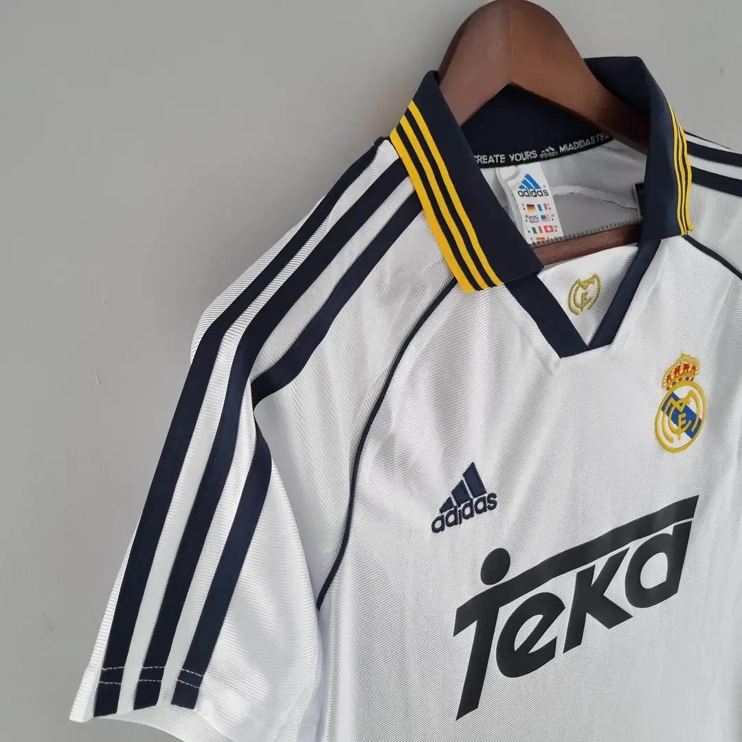 1998/2000 Real Madrid home stadium retro style