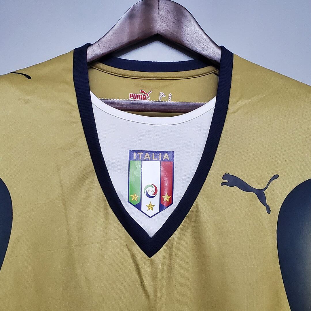 2006 Vintage Italian Goalkeeper Gold Football Shirt