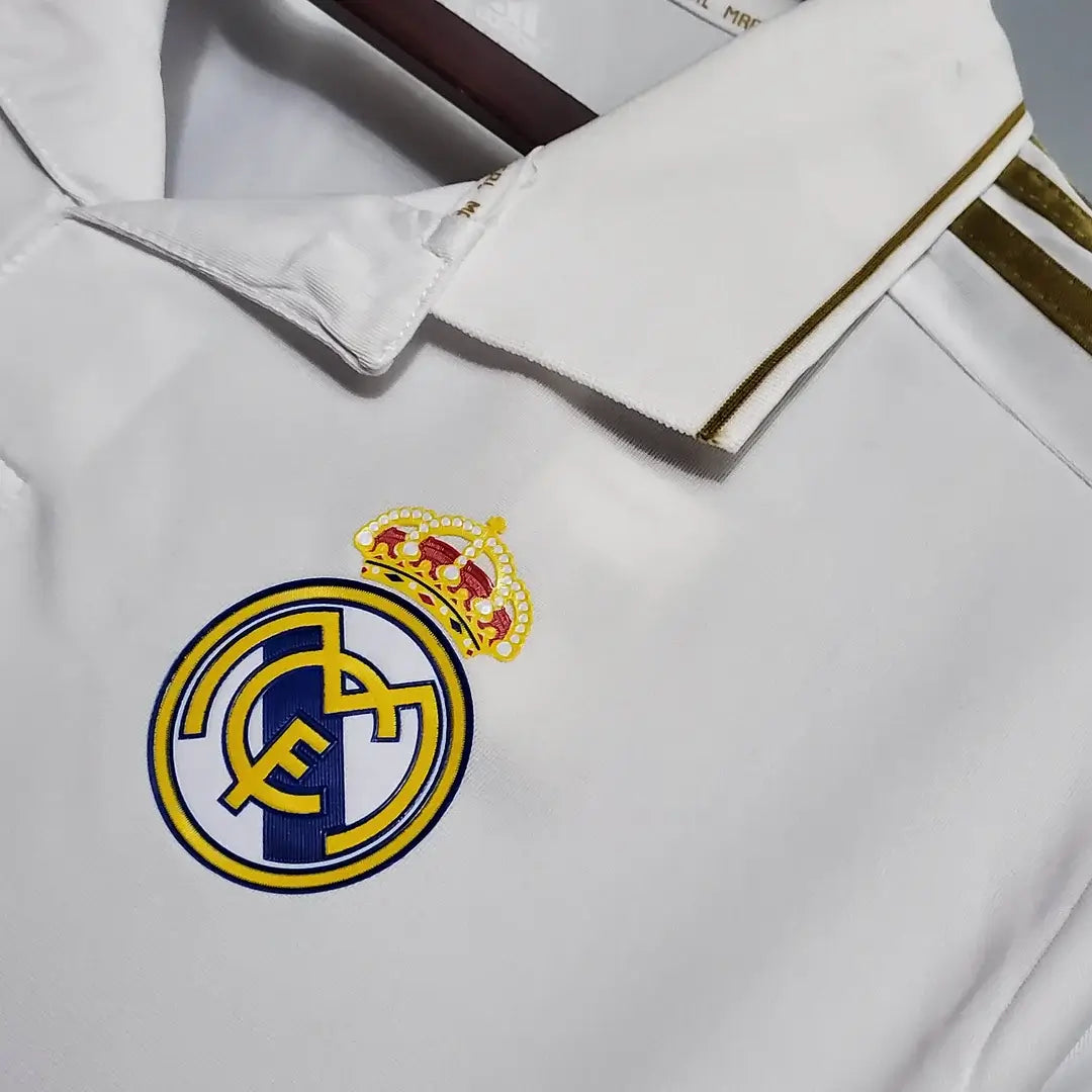 2011/2012 Real Madrid home stadium retro style